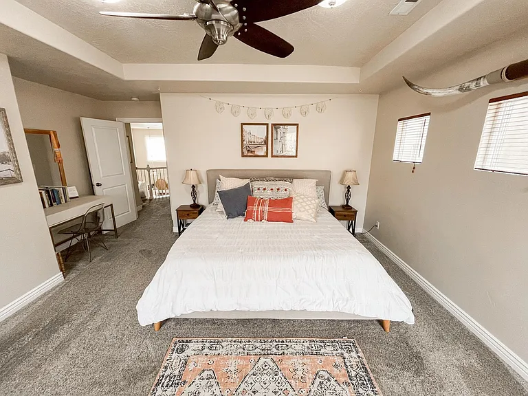 Primary suite