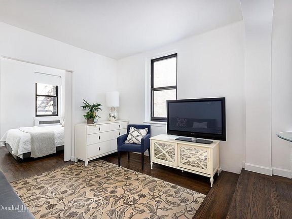3rd image of 357 W 55th St APT 3-N