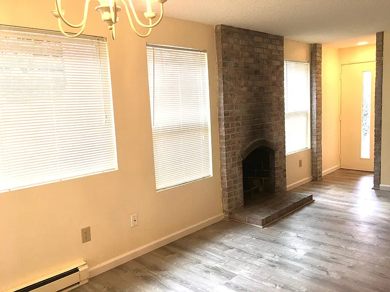 118 147th Ave SE #2 — Photo 12
