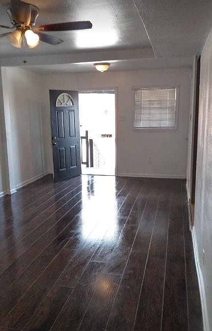 1st image of 3016 Deers St