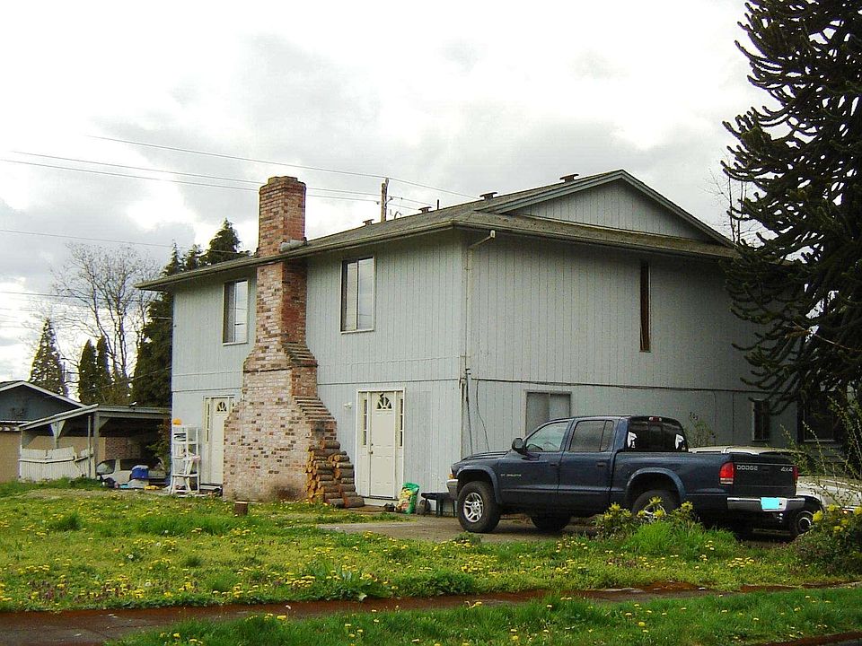 Townhouse will be Painted when the remodeling in complete on