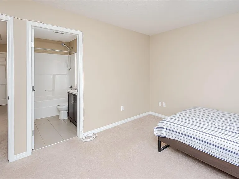 4850 Terwillegar Cmn NW — Photo 17