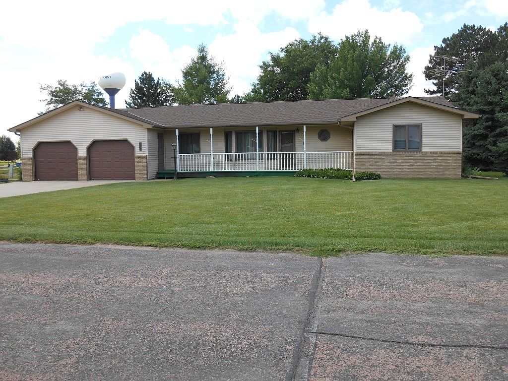 808 E Clay St, Elk Point, SD 57025 Zillow