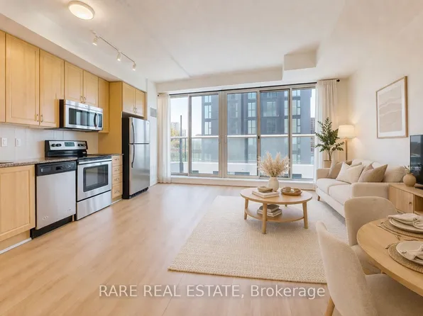 1638 Bloor St W #607, Toronto, ON M6P 0A6