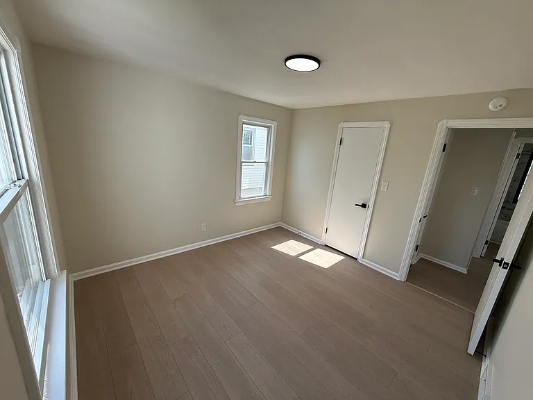 5602 Westlake Ave — Photo 6