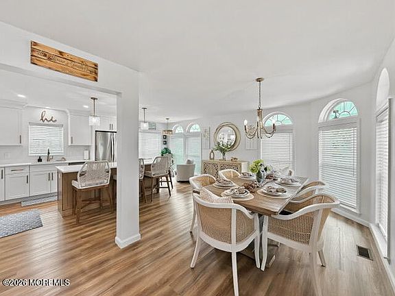 3rd image of 72 Oak Ridge Lane