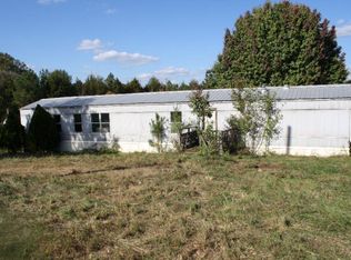 303 Berry Rd, Cedartown, GA 30125