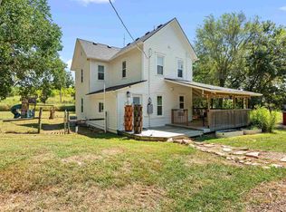 1197 E 100th Rd, Berryton, KS 66409