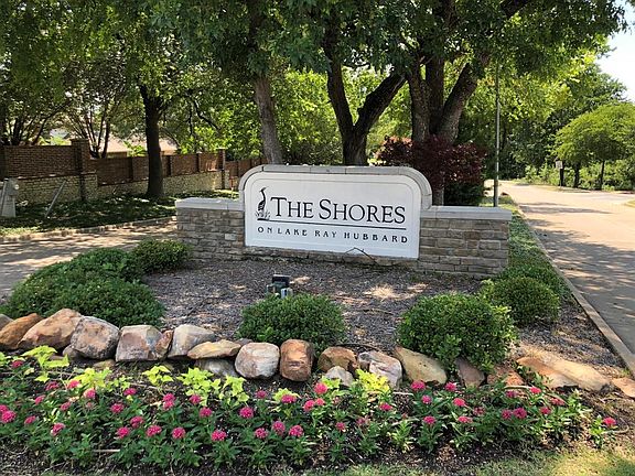 2nd image of 2112 Twin Creek Ln