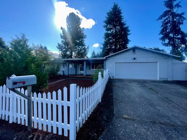 3296 Admiral St, Eugene, OR 97404