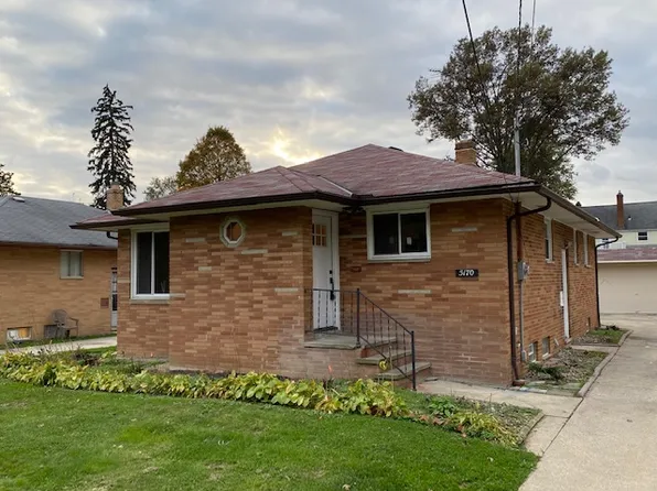 5170 Lucydale Ave, North Olmsted, OH 44070