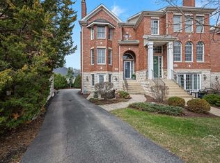 305 N Fremont St, Naperville, IL 60540