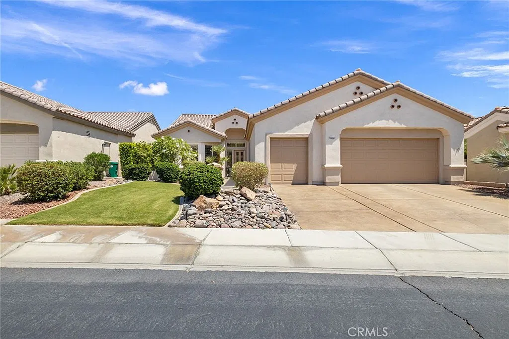 2 bed, 2156 sqft, $3,500 — Photo 1