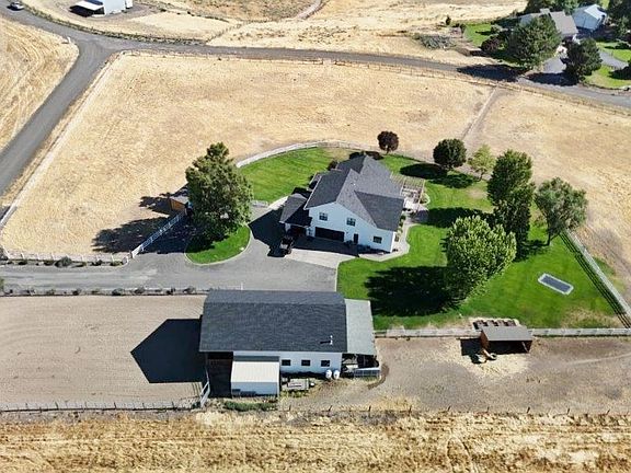 4th image of 72166 Westfield Blvd