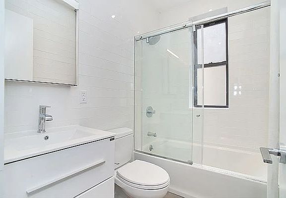 5th image of 425 Grand Ave APT E1