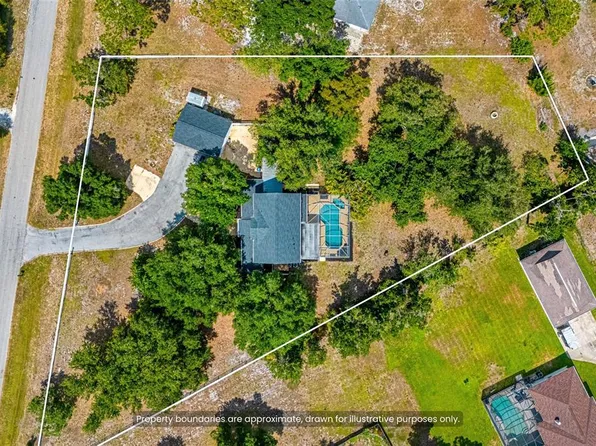 1350 Mustang St, Nokomis, FL 34275