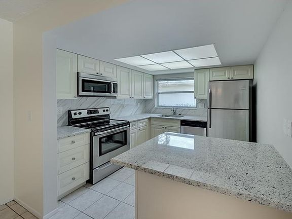 4th image of 3136 Campbell St