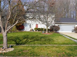 31385 Elm Hill Dr, Solon, OH 44139