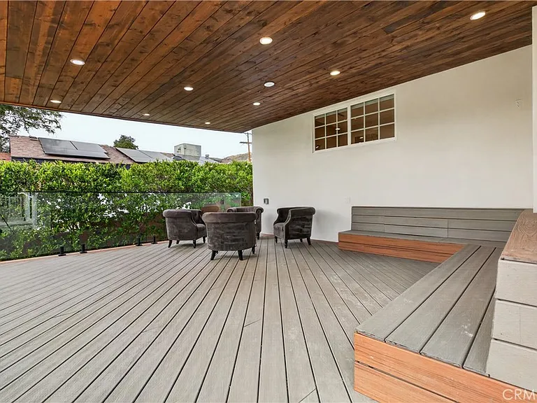 10510 Helendale Ave — Photo 9
