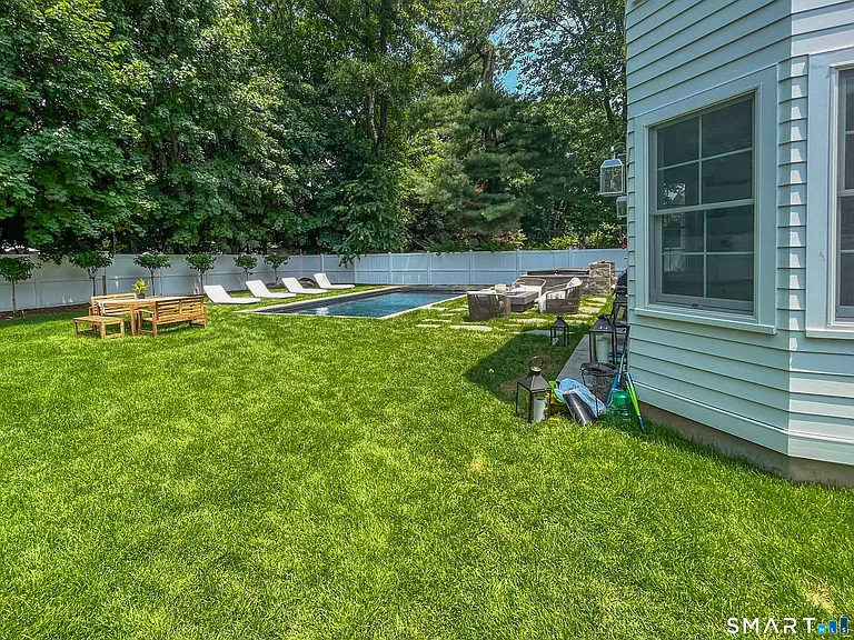 28 Oak St — Photo 7