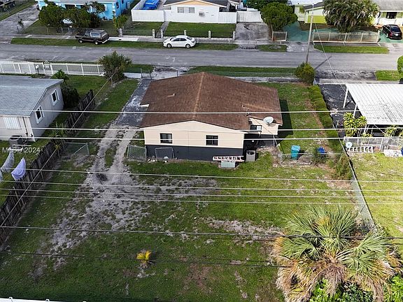 5th image of 3260 NW 209th Ter