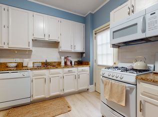 5107 Roland Ave APT 1R, Baltimore, MD 21210