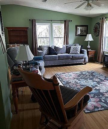 2nd image of 2218 Abbottwoods Ln