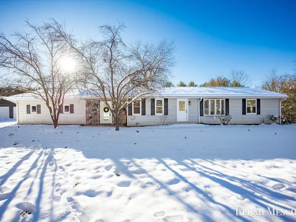 11401 Davis Rd, Middleville, MI 49333