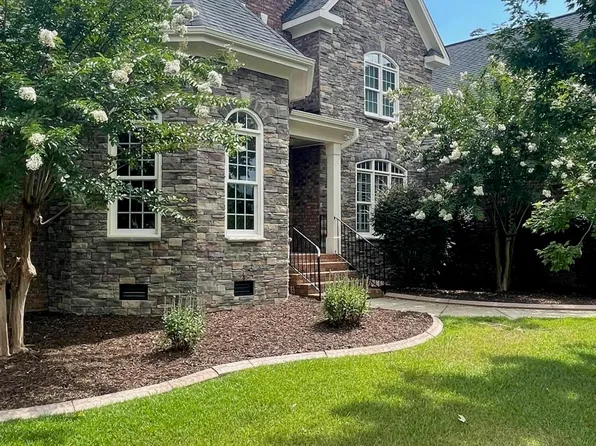 2205 Belvinwood Dr, Fuquay Varina, NC 27526