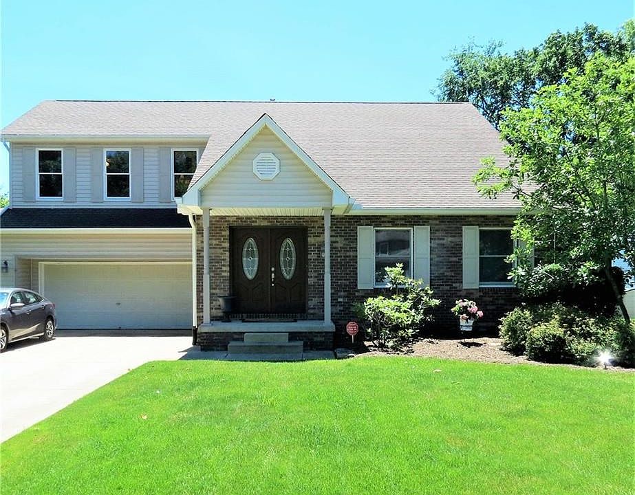 1st image of 319 Aspen Dr