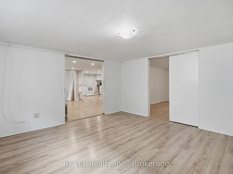 76 Chestnut St #2 — Photo 12