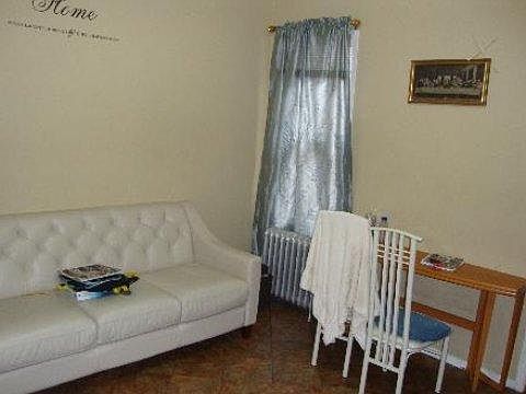 2nd image of 10305 Metropolitan Ave