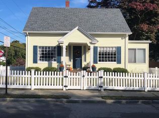 78 Arnold St, Riverside, RI 02915