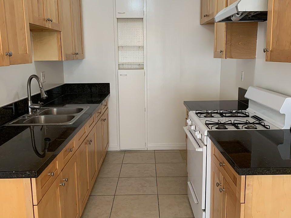 1st image of 1080 College View Dr APT 1
