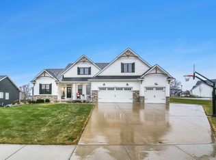 2160 Owners Way Dr SW, Byron Center, MI 49315