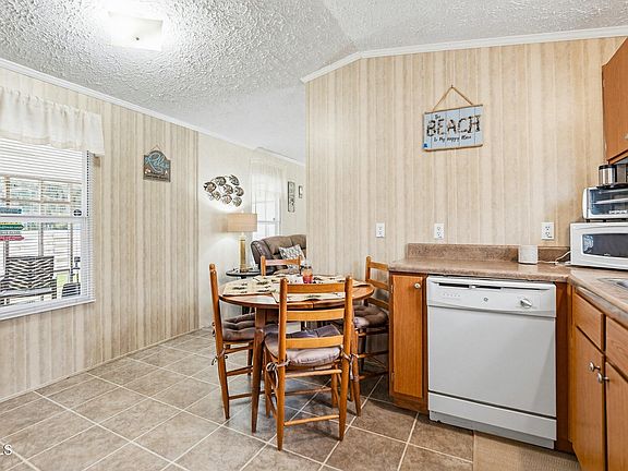 5th image of 3 Shamrock Rd