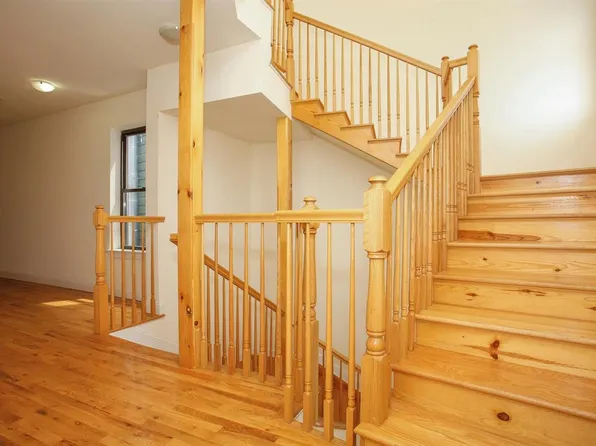 231 Hutton Street image 11 of 13