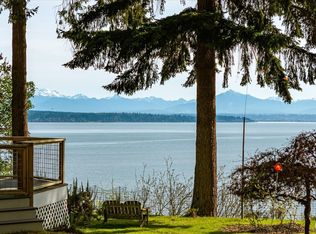 5051 Waterside Ln, Langley, WA 98260