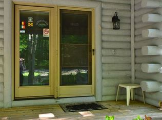 11575 Fredmar Dr, Interlochen, MI 49643