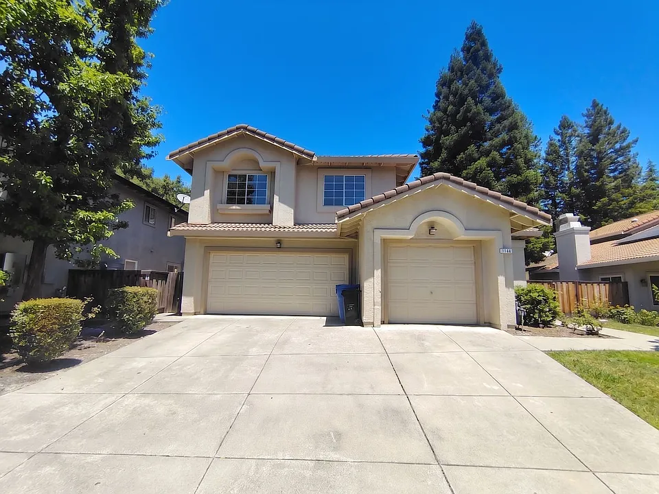 1144 Trowbridge Way