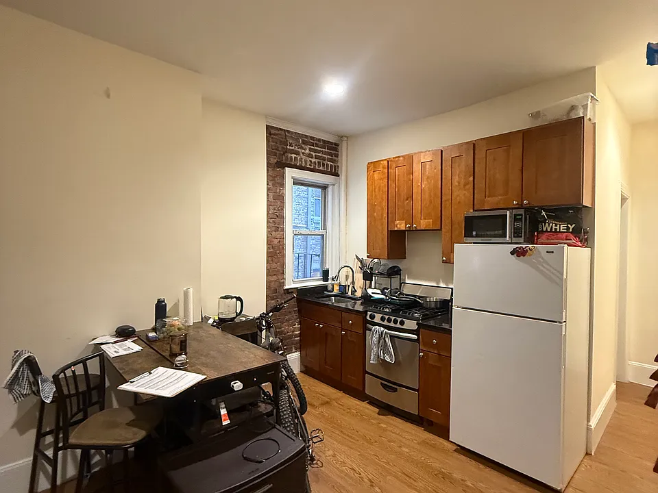 108 Peterborough St #19