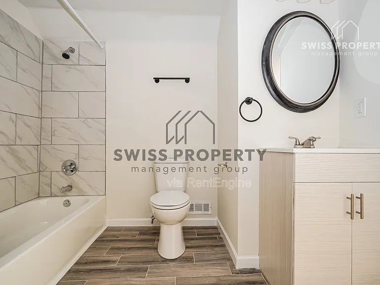 1340 Mooberry St — Photo 5