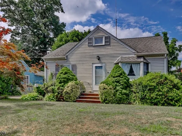 33-19 Nicholson Dr, Fair Lawn Boro, NJ 07410