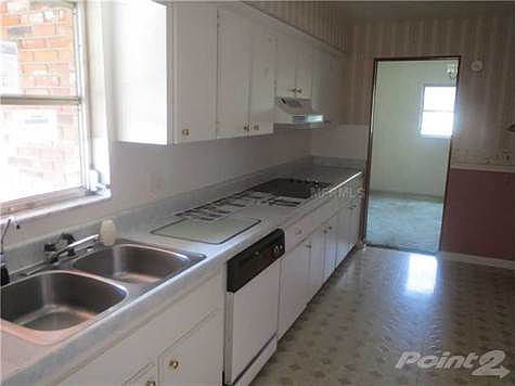 4th image of 4607 W Paul Ave