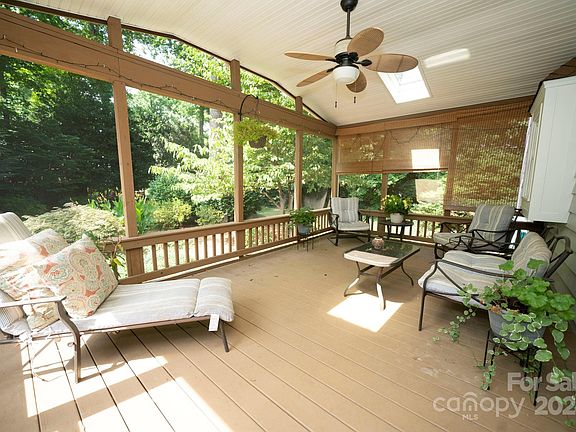 5th image of 4607 Crooked Oak Ln