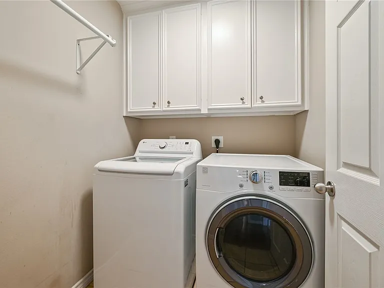 4406 Colony Chase Dr — Photo 15