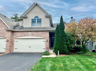 573 Sudbury Cir, Oswego, IL 60543