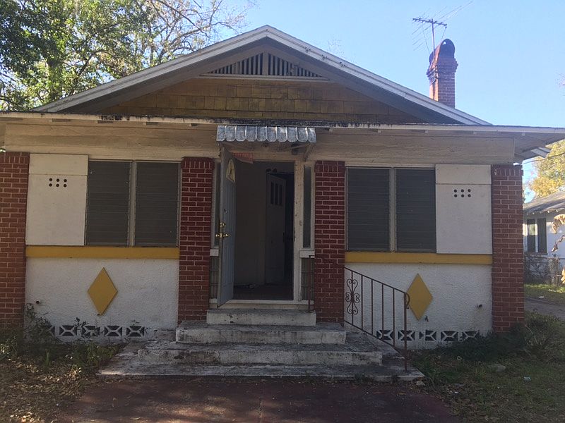 1st image of 3820 Laurie St