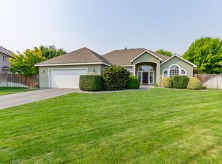 223 Thyme Cir, Richland, WA 99352