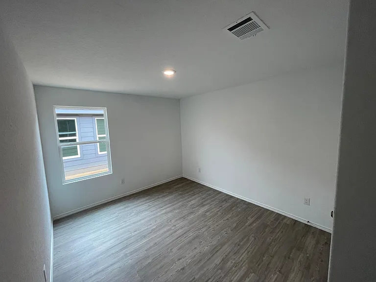 5912 Texas Spur — Photo 11